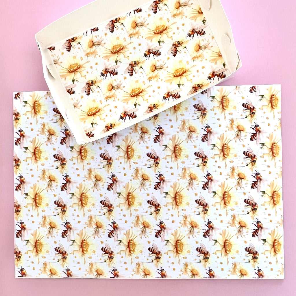 Greaseproof Paper Busy Bees & Daisies 10pc