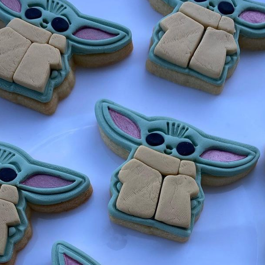 Plastic Cookie Cutter + Fondant Embosser Cute Alien Creature Fondant