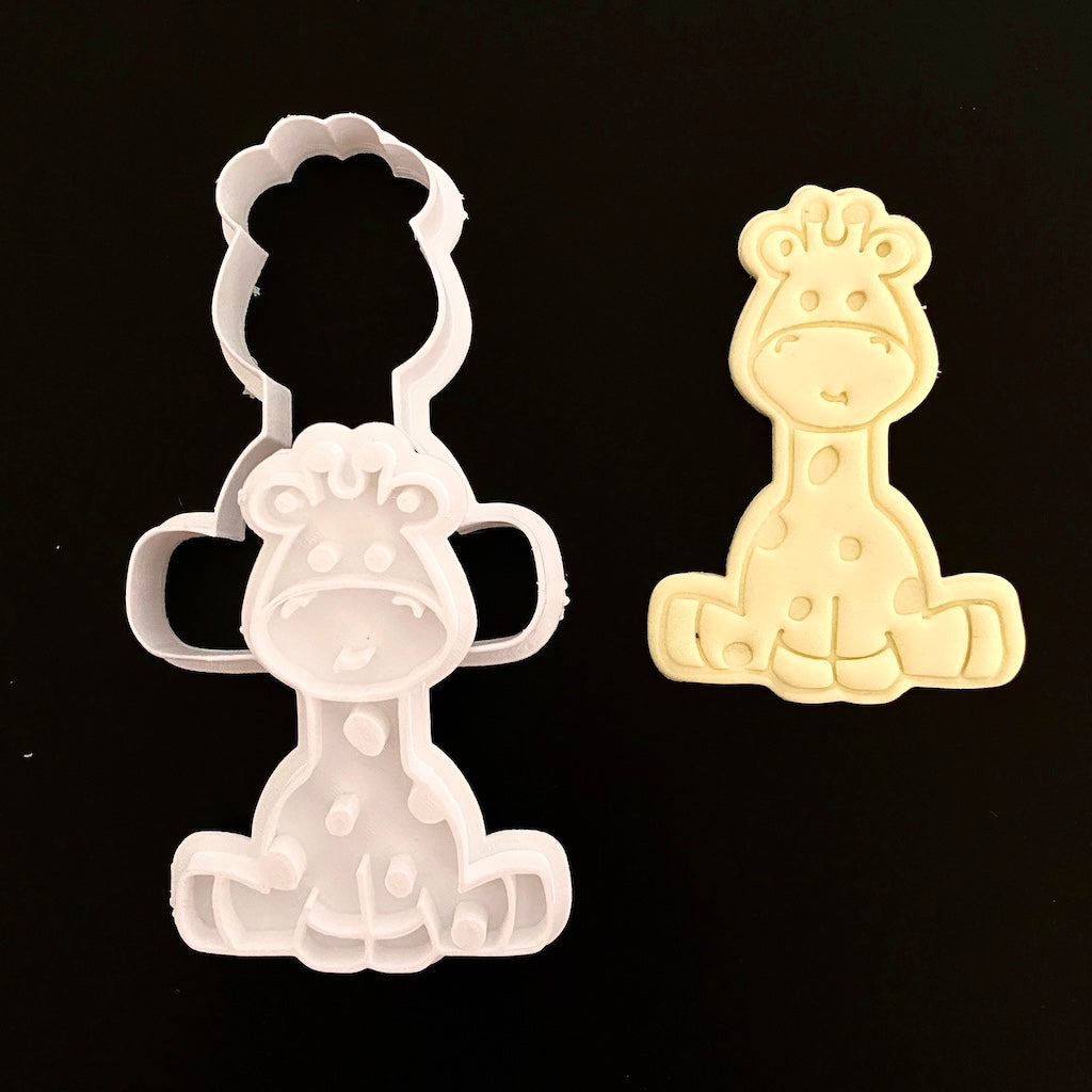 giraffe plastic cookie cutter with fondant embosser